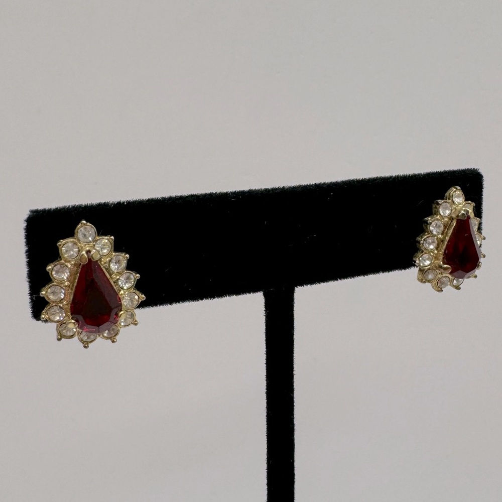 VINTAGE Red Crystal Teardrop Earrings